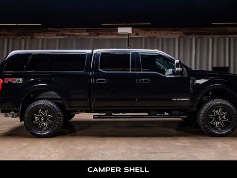 Used 2019 Ford F250 Lariat w/ Lariat Ultimate Package image 11