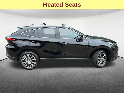 Used 2023 Toyota Venza XLE AWD/4WD image 11
