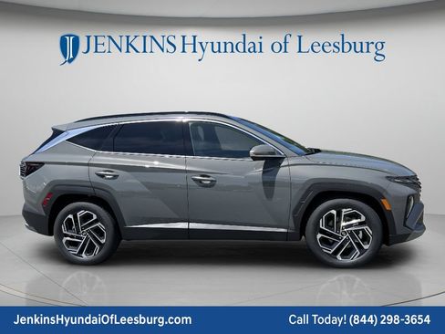 New 2026 Hyundai Tucson Limited FWD image 3
