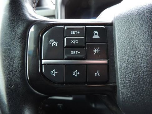 Used 2023 Ford F350 Platinum w/ FX4 Off-Road Package image 31