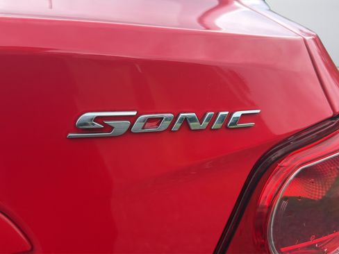 Used 2015 Chevrolet Sonic LS FWD image 18