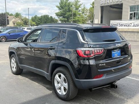 Used 2019 Jeep Compass Latitude w/ Popular Equipment Group AWD/4WD image 8