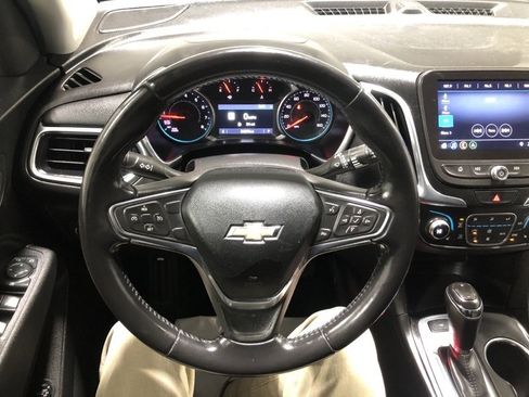 Used 2019 Chevrolet Equinox LT w/ Sun & Navigation Package image 26