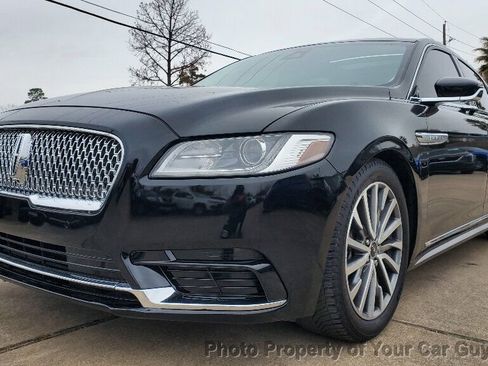 Used 2018 Lincoln Continental Select w/ Continental Climate Package image 2