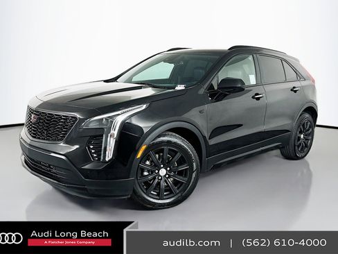 Used 2020 Cadillac XT4 Premium Luxury image 1