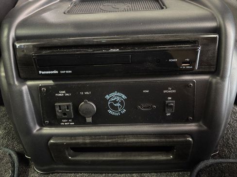 New 2025 Chevrolet Express 2500 w/ Driver Convenience Package image 22