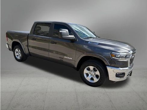 Used 2025 RAM 1500 Big Horn AWD/4WD image 7