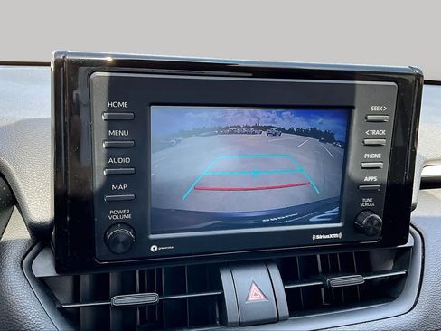 Used 2021 Toyota RAV4 XLE FWD image 27