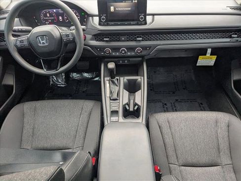 Certified 2025 Honda Accord SE image 16