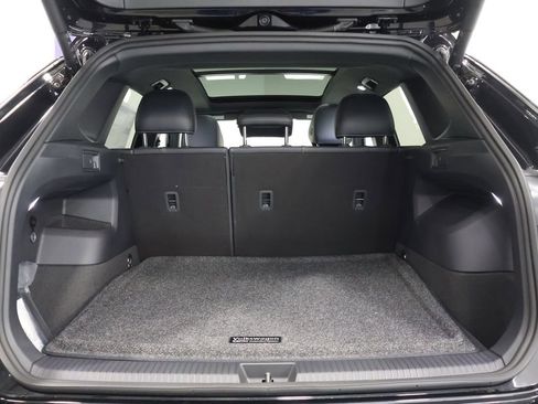 New 2026 Volkswagen Tiguan SE R-Line image 27