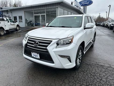Used 2016 Lexus GX 460 Luxury w/ Preferred Accessory Package image 10