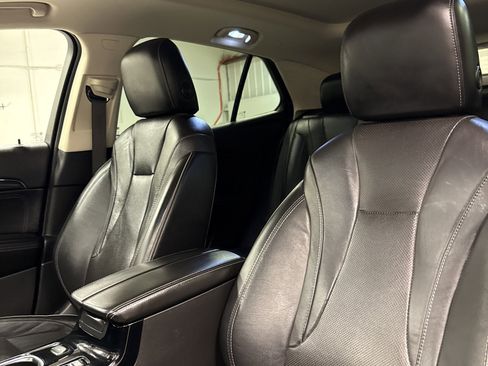 Used 2021 Buick Envision Essence w/ Technology Package I image 6