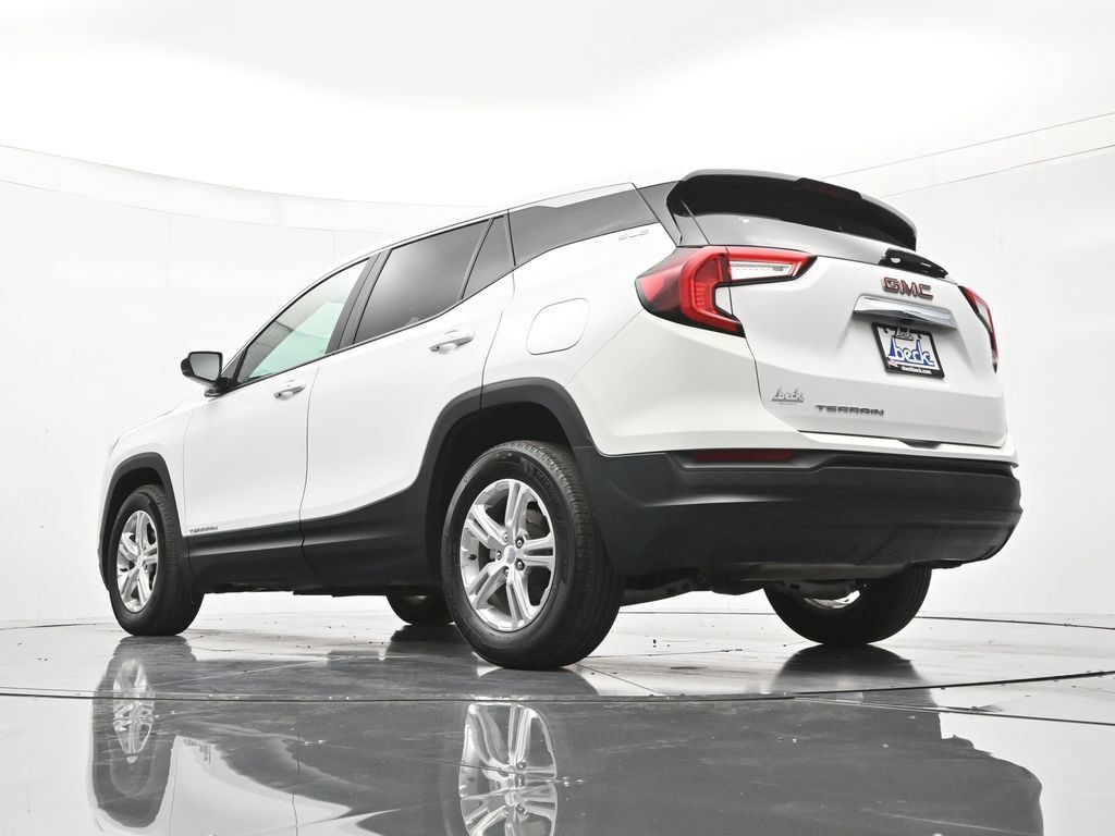 Used 2024 GMC Terrain SLE FWD image 42