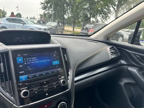 Used 2022 Subaru Crosstrek 2.5i Sport w/ Moonroof Package AWD/4WD image 9