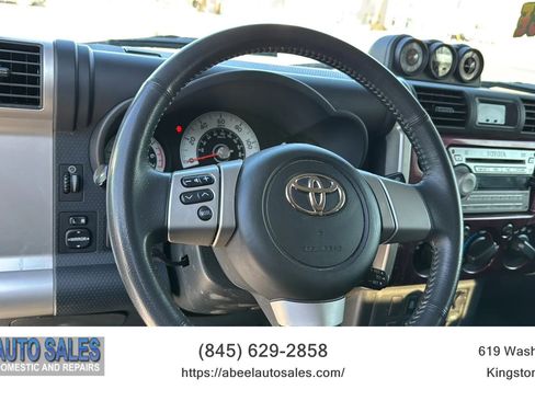 Used 2007 Toyota FJ Cruiser 4WD image 13