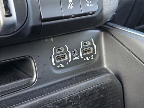 Certified 2022 RAM 1500 Big Horn image 31