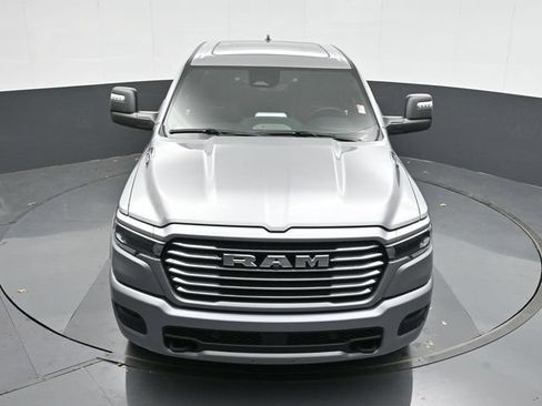 Used 2025 RAM 1500 Laramie AWD/4WD image 33
