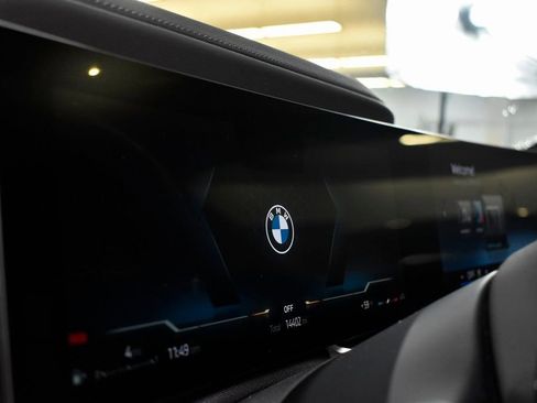 Used 2025 BMW 760i xDrive AWD/4WD image 26