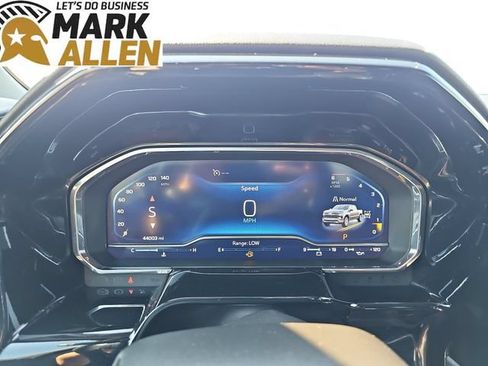 Used 2024 Chevrolet Silverado 1500 RST w/ Convenience Package II AWD/4WD image 11