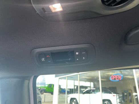 New 2026 Chrysler Voyager LX image 13