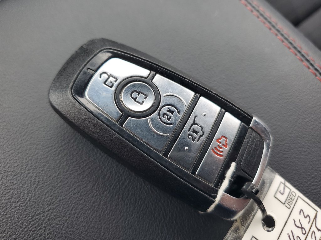 Used 2025 Ford Explorer ST-Line AWD/4WD image 24