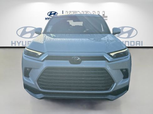 Used 2024 Toyota Grand Highlander AWD Hybrid image 2