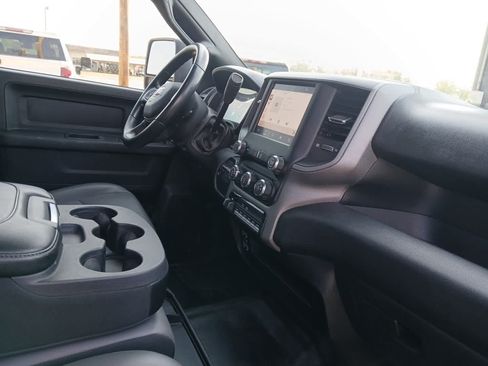 Used 2024 RAM 2500 Tradesman w/ Chrome Appearance Group AWD/4WD image 47