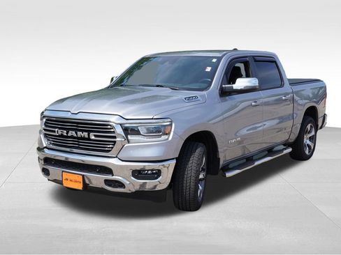 Used 2023 RAM 1500 Laramie AWD/4WD image 11