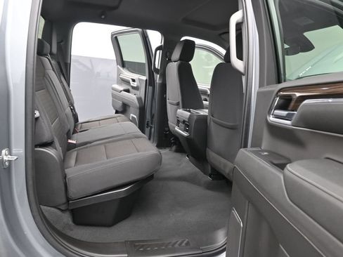 Used 2024 Chevrolet Silverado 1500 LT RWD image 18
