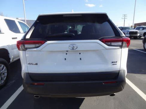 Used 2025 Toyota RAV4 XLE image 6