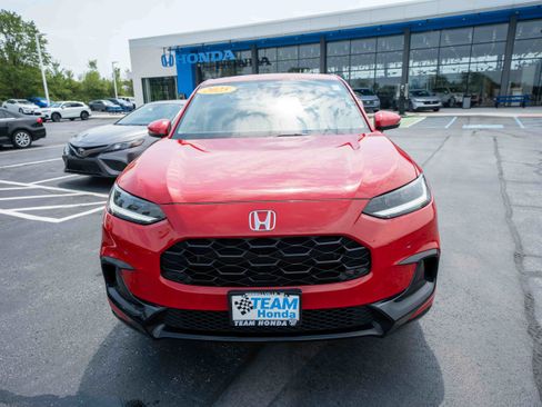 Used 2025 Honda HR-V EX-L image 2