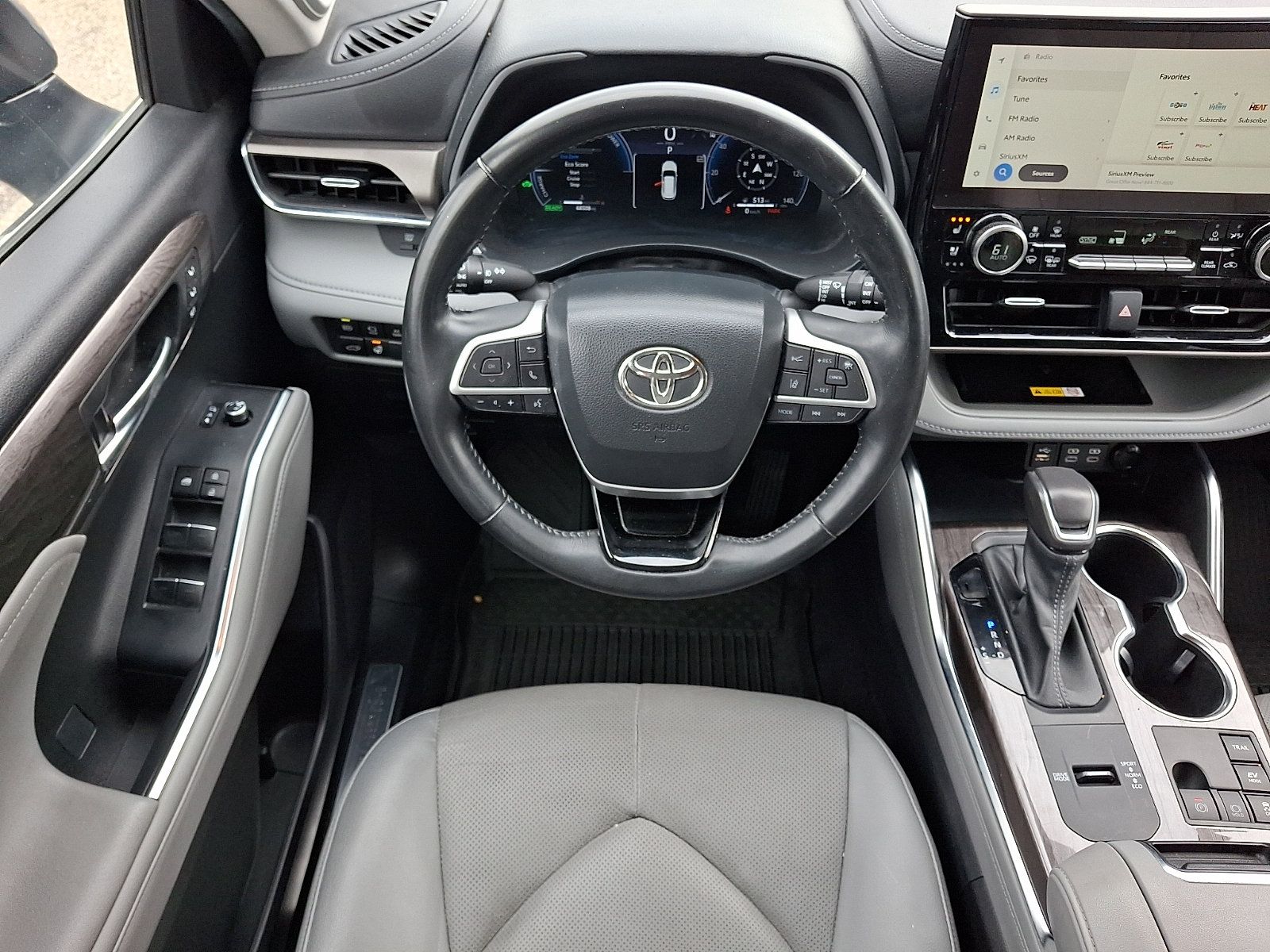 Used 2023 Toyota Highlander Limited AWD/4WD image 11