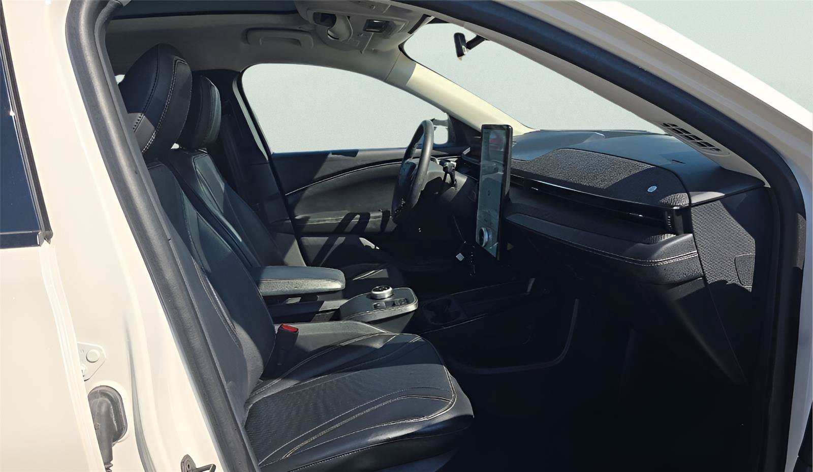Used 2023 Ford Mustang Mach-E Premium AWD/4WD image 9