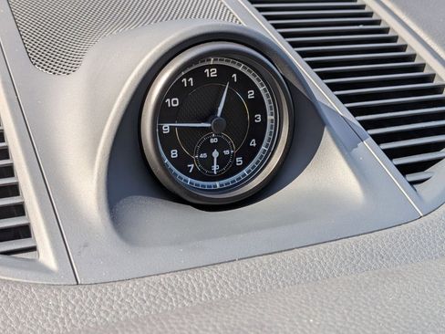 New 2026 Porsche Macan image 22