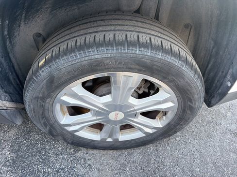 Used 2017 GMC Terrain SLT w/ Open Road Package image 8