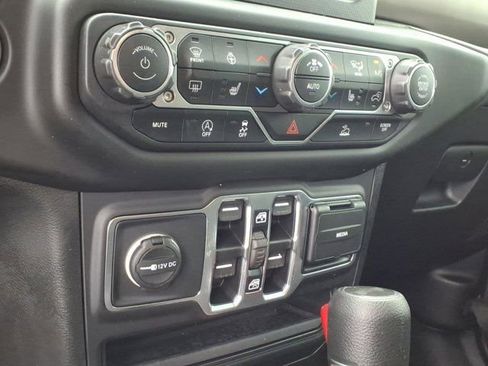 Used 2021 Jeep Wrangler Unlimited Sport AWD/4WD image 14