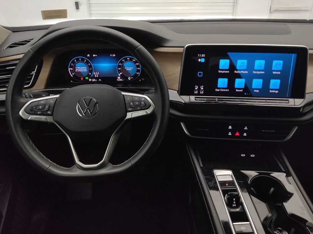 Used 2024 Volkswagen Atlas SE AWD/4WD image 22