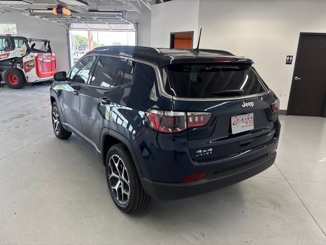 New 2026 Jeep Compass Limited AWD/4WD image 5