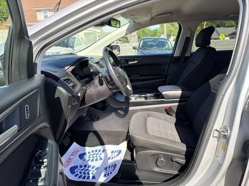 Used 2019 Ford Edge SE w/ Cargo Accessory Package AWD/4WD image 13