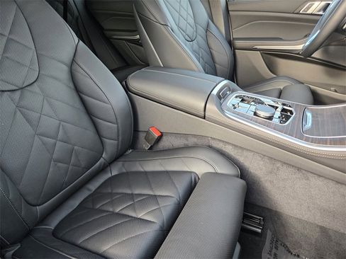 New 2026 BMW X5 xDrive50e w/ Premium Package image 16