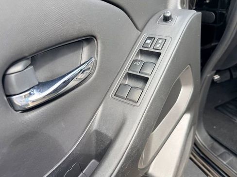 Used 2022 Nissan Frontier SV RWD image 11
