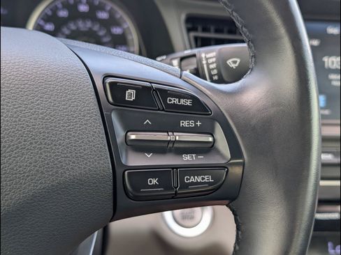 Used 2019 Hyundai Elantra Value Edition FWD image 16