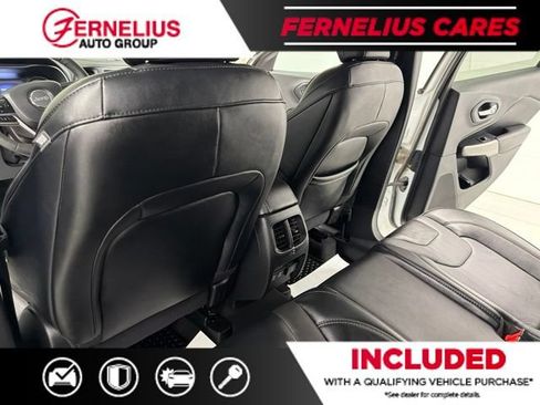 Used 2022 Jeep Cherokee Latitude Lux AWD/4WD image 25