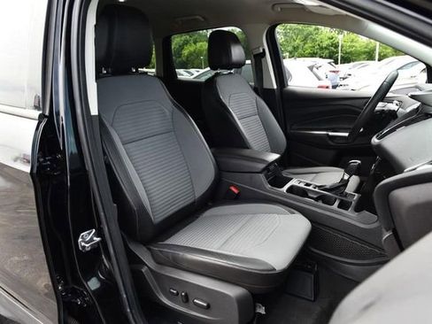 Used 2017 Ford Escape Titanium FWD image 21