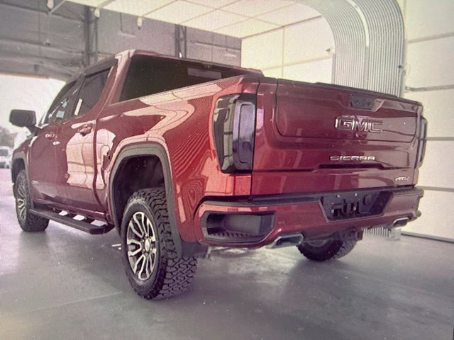 Used 2021 GMC Sierra 1500 AT4 w/ AT4 Value Package AWD/4WD image 4