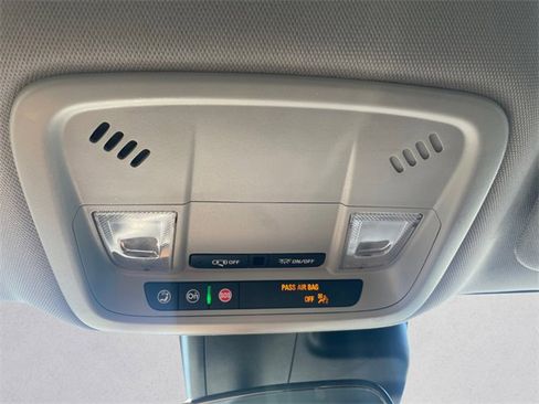 Used 2024 Chevrolet Malibu LT image 22