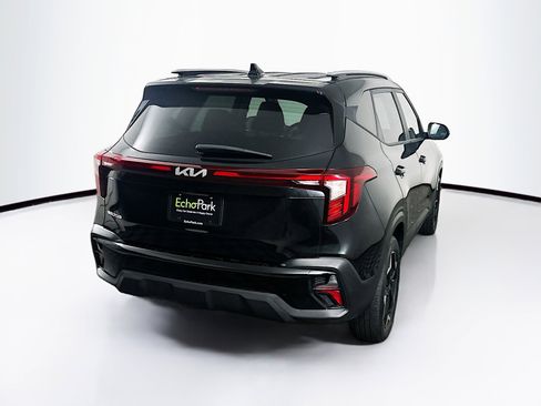 Used 2025 Kia Seltos S image 9