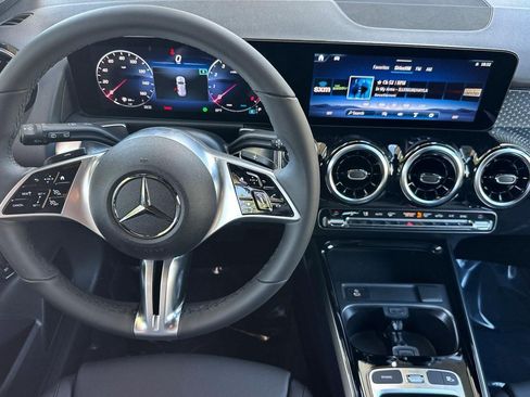 New 2026 Mercedes-Benz GLB 250 image 16
