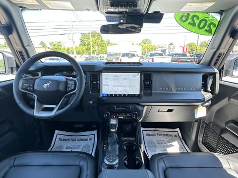 New 2026 Ford Bronco Badlands w/ Sasquatch Package AWD/4WD image 16