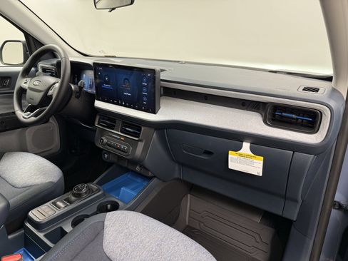 New 2025 Ford Maverick XLT w/ XLT Luxury Package image 30